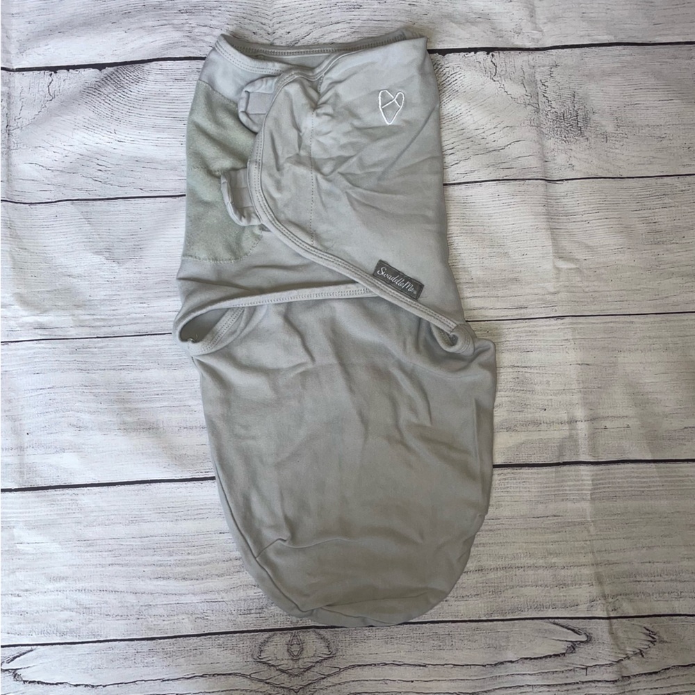Gray SwaddleMe Baby Swaddle